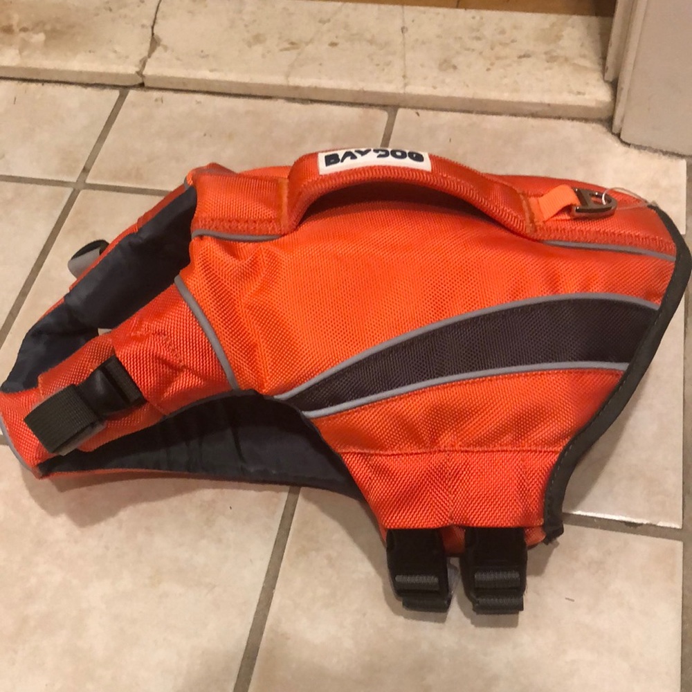 BayDog Dog Life Vest - Small Barley Used
